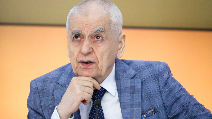 Вспышки вируса Коксаки в России. Как помочь детям? Онищенко объяснил: Осмотрите ручки, ротик