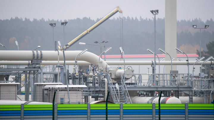 Стоимость газа в Европе приближается к $2 тысячам. Спасибо Зелёным?