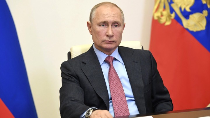Путин велел правительству и "Газпрому" газифицировать Россию за свой счёт Путин велел правительству и "Газпрому" газифицировать Россию за свой счёт