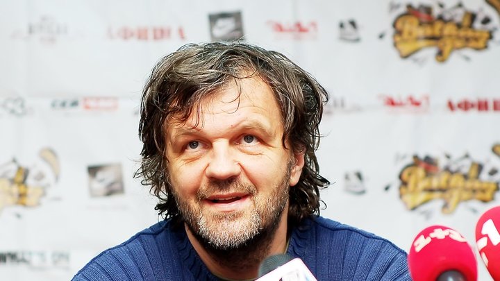 Эмиру Кустурице хватило минуты, чтобы объяснить: Русские и сербы - братья навсегда