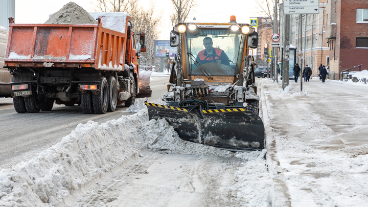 Дорожники Санкт-Петербурга вывезли рекордные 138 тысяч «кубов» снега