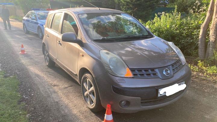 Водитель на Nissan Note сбил 6-летнюю девочку в Новосибирске