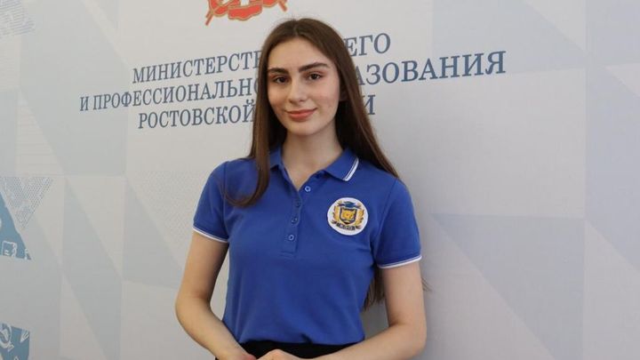 Ростовская школьница, которая сдала ЕГЭ на 400 баллов, будет поступать в МГИМО