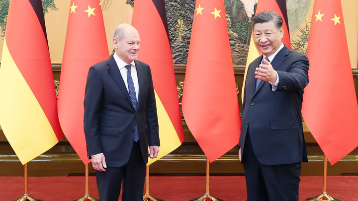 Шольц потребовал давления Китая на Россию. Си Цзиньпин даже не пожал канцлеру руку