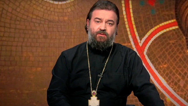 Протоиерей Андрей Ткачёв о состоявшемся Общемосковском крестном ходе: Нас много - это одних обрадует, других испугает