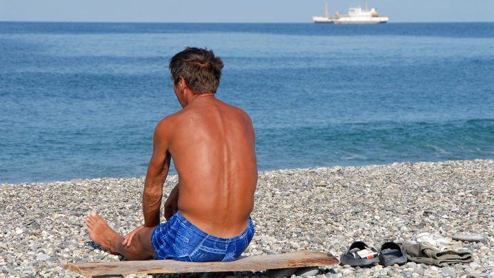 Русские не торопятся в Абхазию, несмотря на мазут в Анапе: Вот что происходит с путёвками