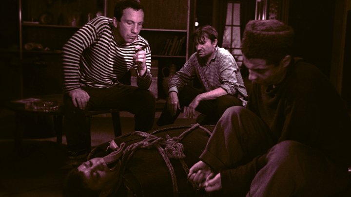 Тайна Василия Алибабаевича из Джентльменов удачи раскрыта. Судьба его привела совсем не туда