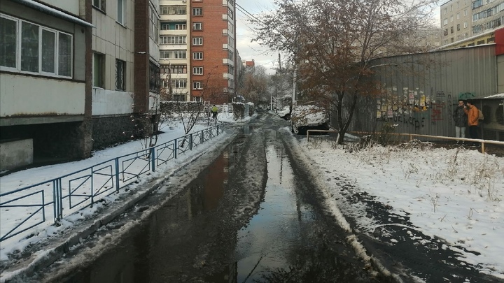 Мокрый снег с дождем вернулись в Курганскую область