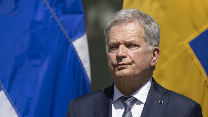 Хельсинки отрицает побег финского президента из-за слов Путина о Петре I