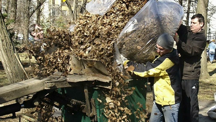 На Всесвятском кладбище возобновляются субботники