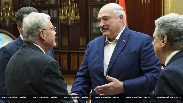 Переговоры шли 6, 5 часов: О чем Лукашенко договорился со спецпосланником Трампа и зачем Келлог прилетал в Минск