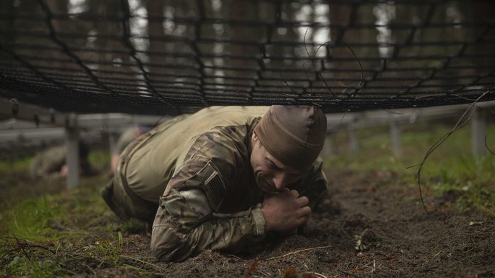 Волонтёр ранен в бою с русскими танками!: Breitbart отчитали за враньё