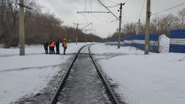 В Тверской области поезд сбил парня и девушку | Твериград