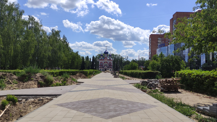 В Сормове разрывают контракт с подрядчиком, сорвавшим сроки благоустройства проспекта 70 лет Октября