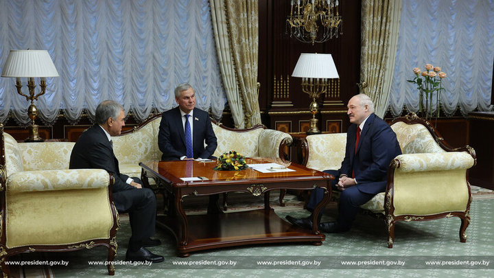 Лукашенко на встрече с Володиным заявил, что он вместе с Россией сохраняет древнюю цивилизацию