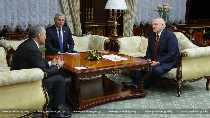 Президент Беларуси анонсировал итоговую встречу с Путиным до конца года