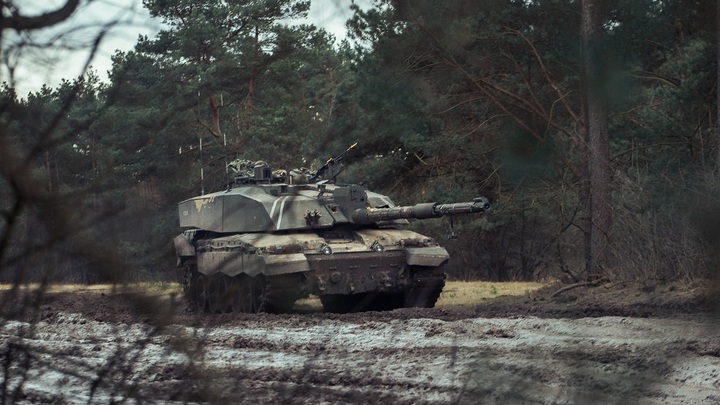 Великобритания подтвердила уничтожение танка Challenger 2 в Запорожской области