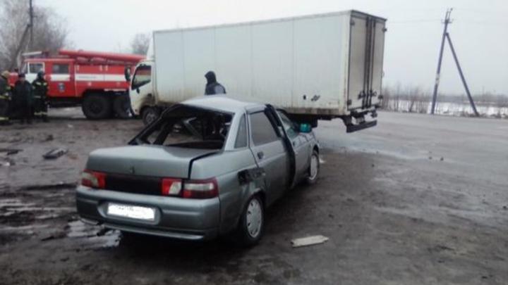 Житель Ростовской области совершил аварию на трассе Воронеж-Луганск. Есть пострадавшие
