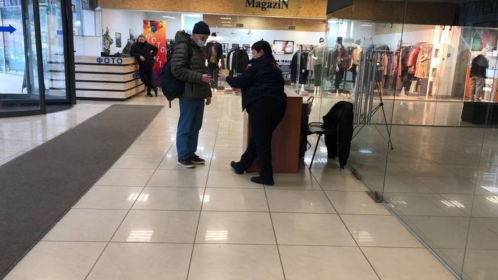 В Челябинске из крупного ТРК выгнали покупателей в третий раз за неделю