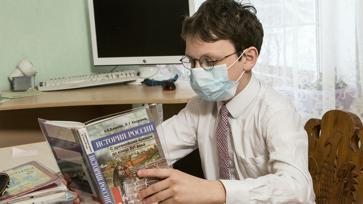 В Роспотребнадзоре рассказали, какое время учебного года будет самым тяжелым для школьников