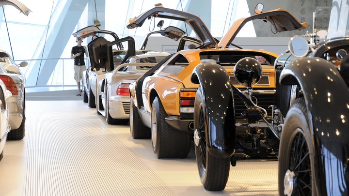 Вплоть до мерса Набиуллиной: В люксовых авто обнаружена прослушка ЦРУ