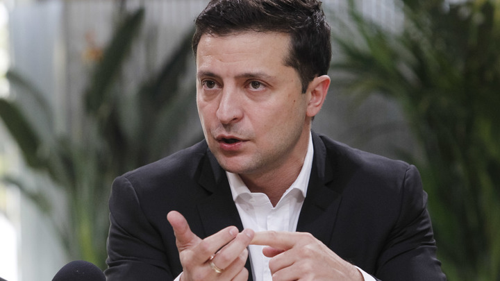 Десятки санкций и запретов: Зеленский подписал указ о мерах против Россотрудничества и иных компаний