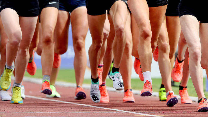 Вычислить по ногам: Врачи назвали шесть признаков плохого холестерина