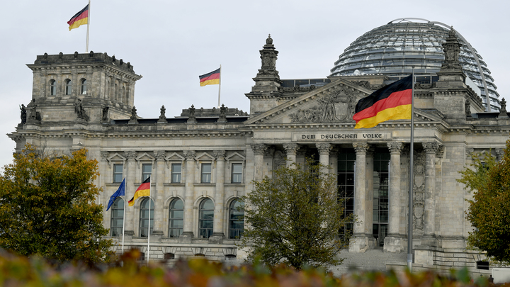 Немецкий парламент возглавит женщина из партии соперников Меркель
