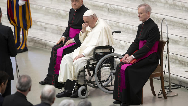 Папу Римского обманули? В Русской Церкви оценили встречу понтифика с продюсером Pussy Riot