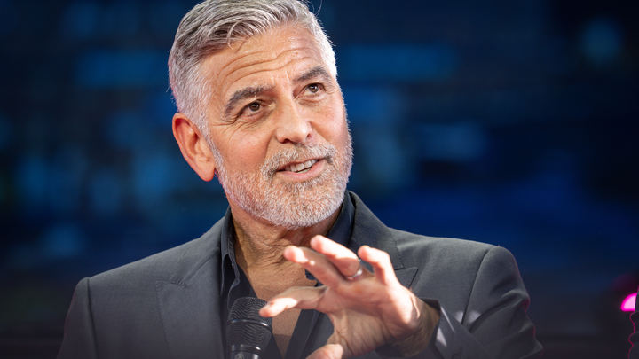 Джордж Клуни спешно отменил охоту на русских журналистов: Неправильно выразились