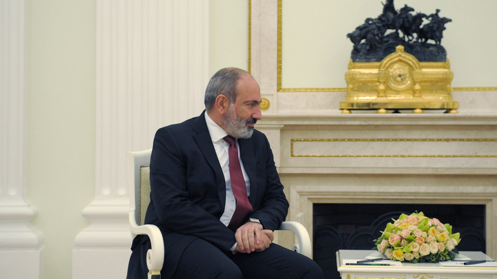 Писатель Армен Асриян: Пашинян 5 лет вёл Армению к сдаче Арцаха