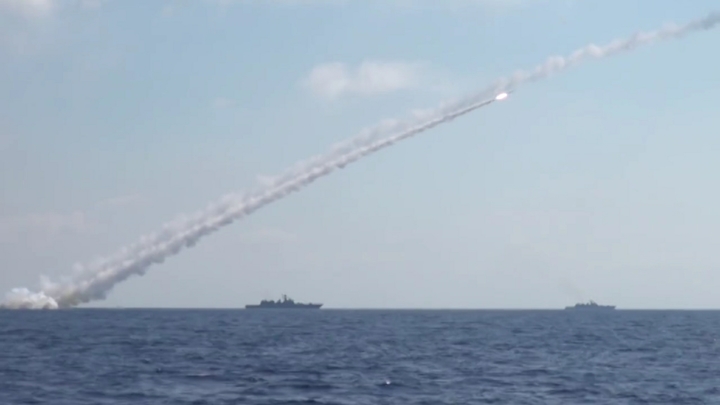 Россия сорвала переброску украинских войск, ударив Калибрами по учебным центрам ВСУ