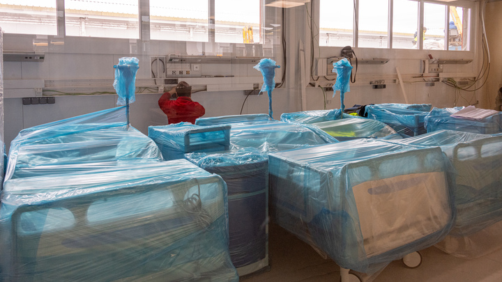 Вы маг? Почти…: В Петербурге ковидному юбиляру вручат утешительный приз