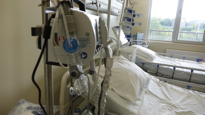 Главврач инфекционной больницы Читы Сергей Лукьянов назвал симптомы свиного гриппа
