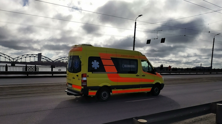 Смертельная авария в Подмосковье: Два человека погибли при падении рейсового автобуса с эстакады