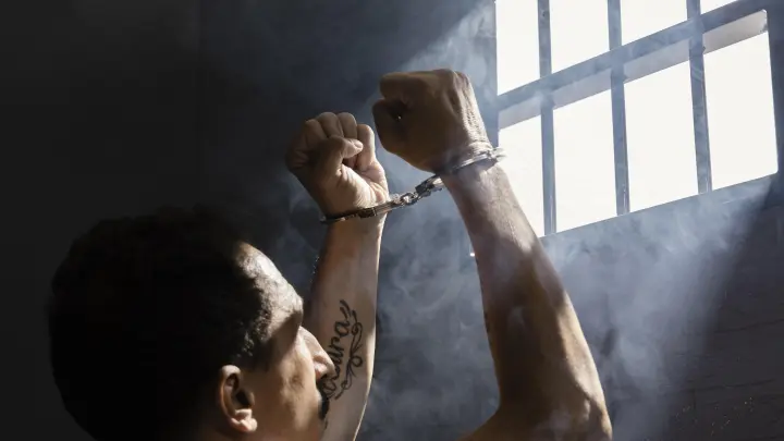 Голая вечеринка для министра и профессоров: Громче этого скандала в СССР ничего и не было