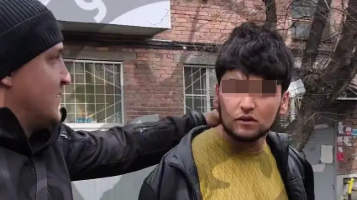 Этот предмет помог наказать мигранта, облапавшего блондинку в автобусе на Урале