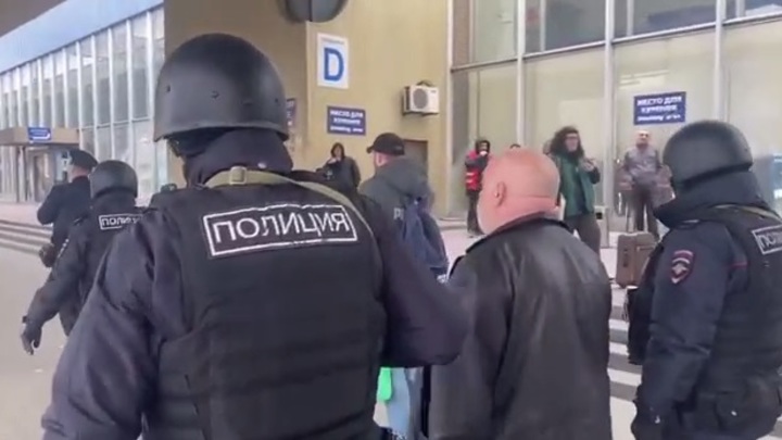 Работает ФСБ: В России задержан пособник олигарха Коломойского