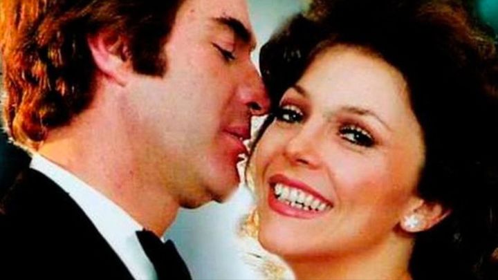 Культовые сериалы 90-х возвращаются в Россию: какие из них снова покажут