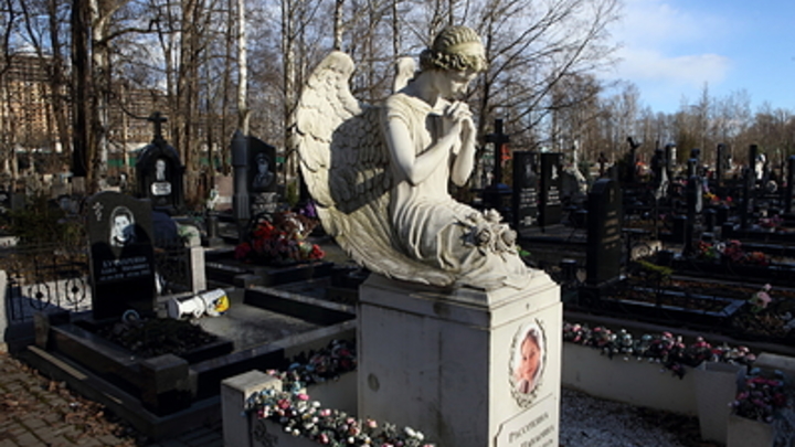 Ритуальные услуги - бесплатно. Но не все: Депутат нашёл способ обойти кладбищенскую мафию