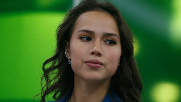 Фигуристка Алина Загитова попала в аварию на такси в Москве
