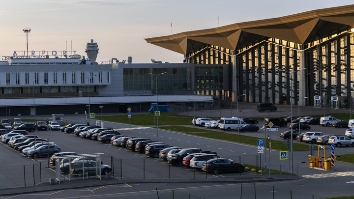 Почему в Пулково задержали вылет в Москву: всего было отложено несколько рейсов