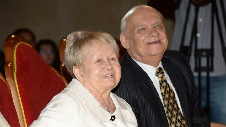 Александре Пахмутовой лишь спустя 12 часов сообщили о смерти мужа