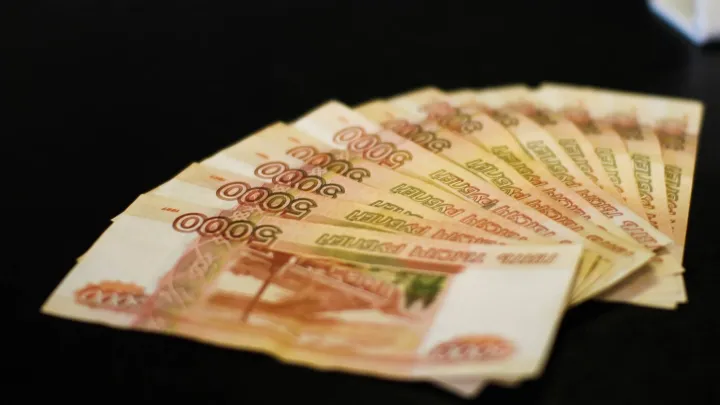 Мера давно назрела: в Госдуме предложили увеличить налоговый вычет до 360 тыс. рублей