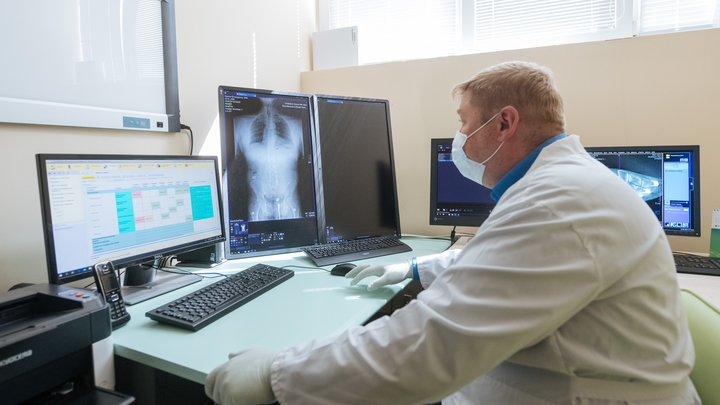 Часто принимают за бронхит: Онколог рассказал, как отличить рак лёгкого на ранней стадии