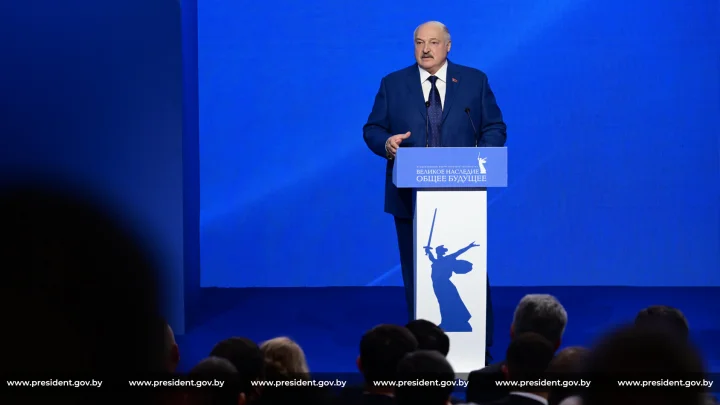 Лукашенко призвал не расслабляться и не верить странам Запада на слово