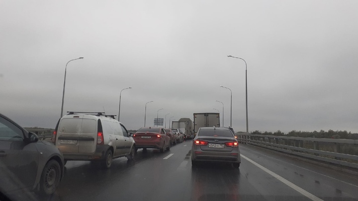 Круглосуточные пробки на въезде в Нижний Новгород образовались из-за ремонта Борского моста