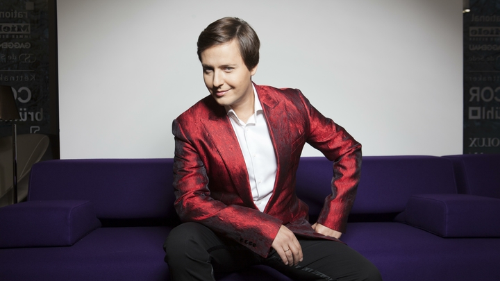 Продюсера Витаса поймали на лжи о количестве пришедших на концерт певца в Китае