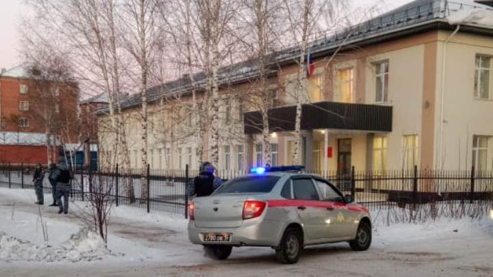 В Кузбассе экстренно эвакуируют суды из-за угрозы взрыва