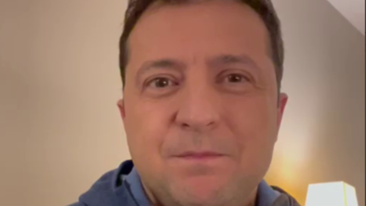 Это слабость: Зеленский намекнул на стрелявших в машину его советника